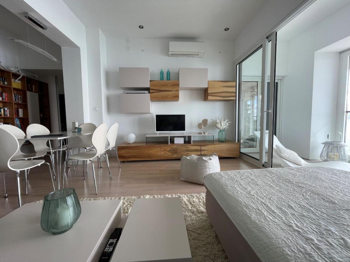 First Row To The Sea Apartment Opatija Exterior foto